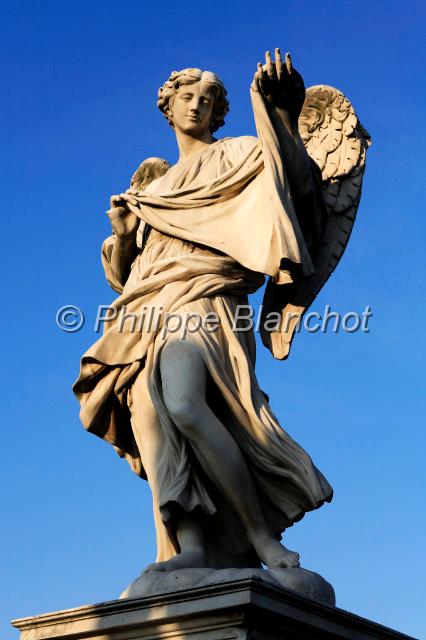 italie rome 13.JPG - Statue du pont Saint-AngeRome, Italie
